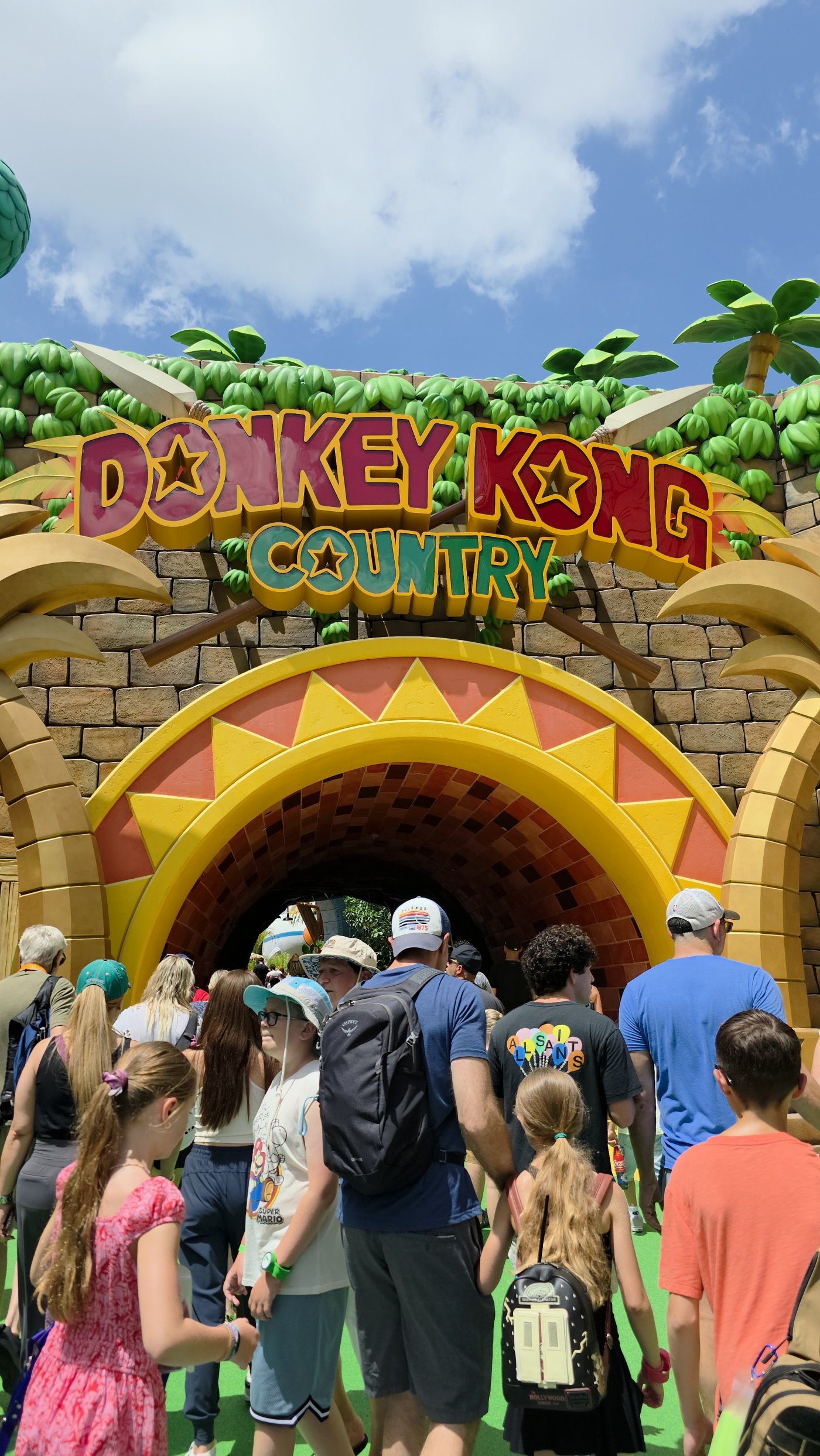 Hemos visitado Epic Universe dos veces... y todavía no hemos podido subir a Donkey Kong